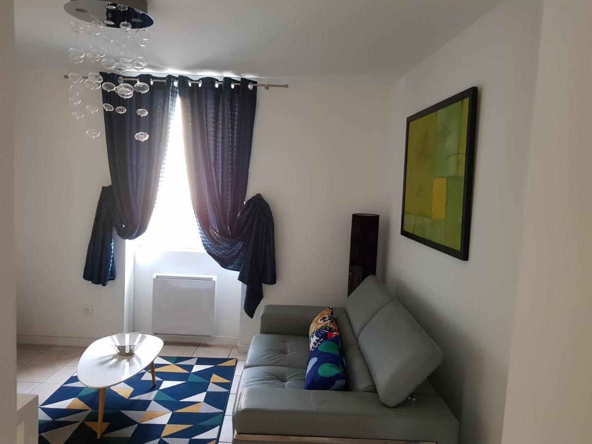 Jolie Appartement Moderne A Roanne Luaran gambar