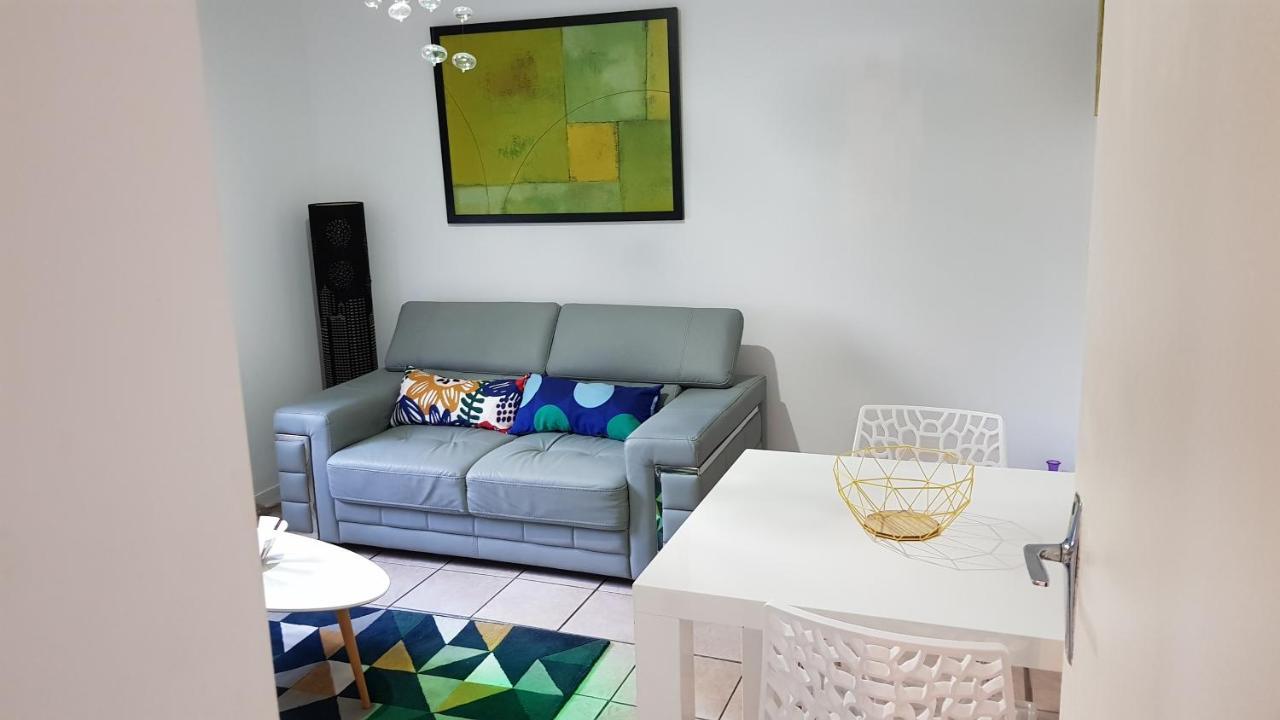 Jolie Appartement Moderne A Roanne Luaran gambar